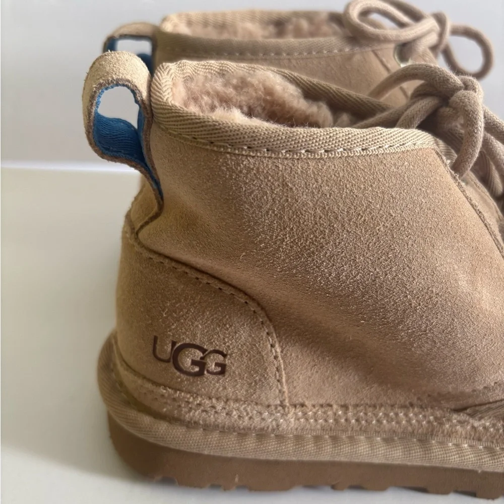 NWOT UGG Neumel Boot Size 5 Men’s/ 6.5 Women’s